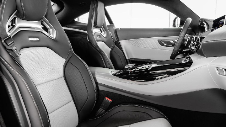 MERCEDES-AMG GT 2019 interieur